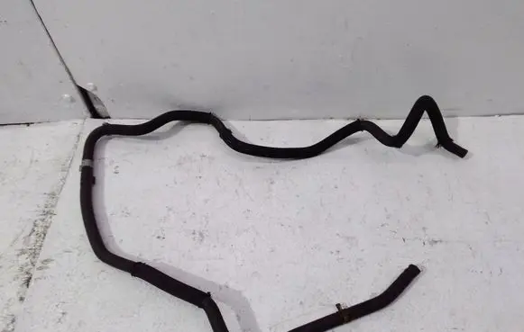 Nissan Qashqai Engine coolant pipe/hose