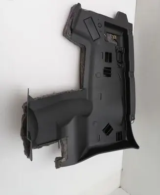 Mercedes-Benz C W203 Dashboard lower bottom trim panel A2036809182 105056