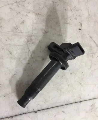 Toyota Corolla E120 E130 High voltage ignition coil 9008019019