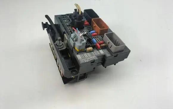 Citroen C4 Grand Picasso BSM Control unit 9667044880