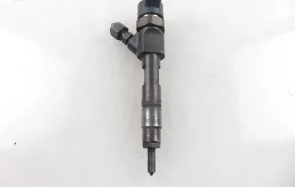 Fuel injector