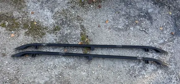 Nissan Patrol Y61 Roof bar rail 