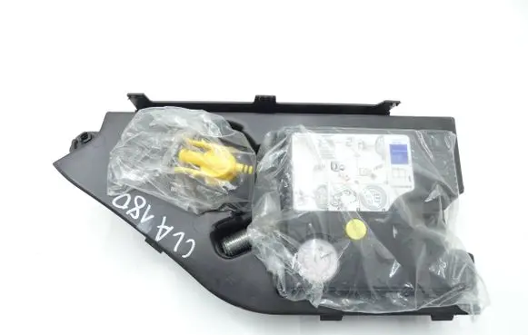 Mercedes-Benz CLA C117 X117 W117 Tool set A2468900188