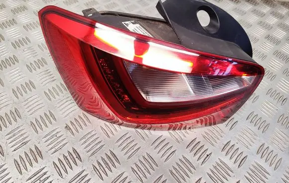 Rear/tail lights