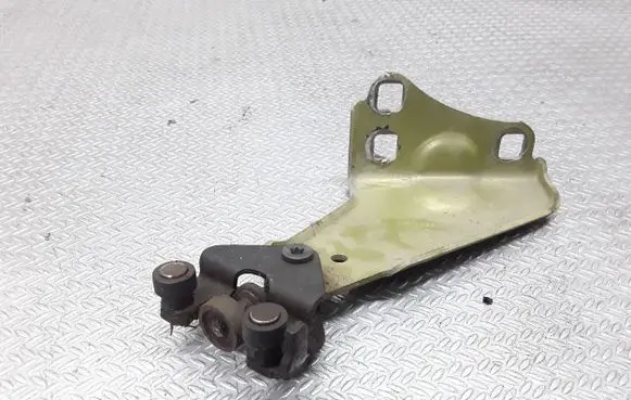 Renault Kangoo I Sliding door lower roller guide/hinge 303509K