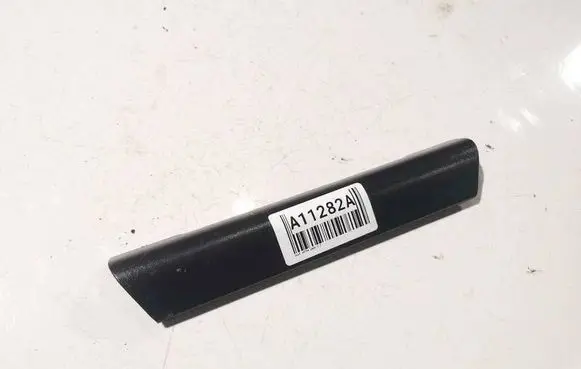 Opel Astra H Rear seat side bottom trim 331985437