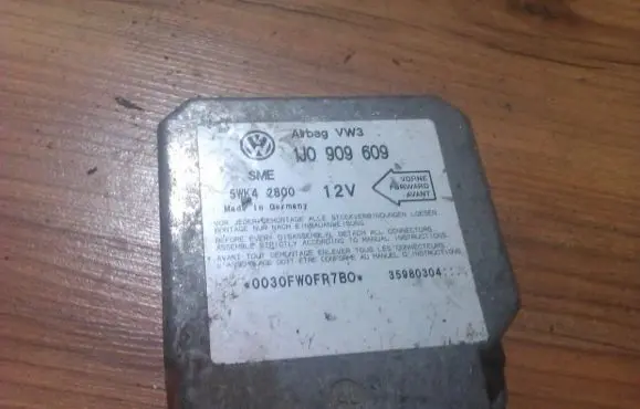 Volkswagen Golf IV Airbag control unit/module 1j0909609 5wk42800