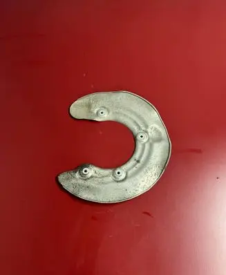 BMW X3 G01 Rear brake disc plate dust cover 6870531