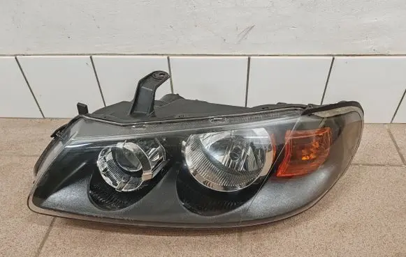 Nissan Almera N16 Headlight/headlamp