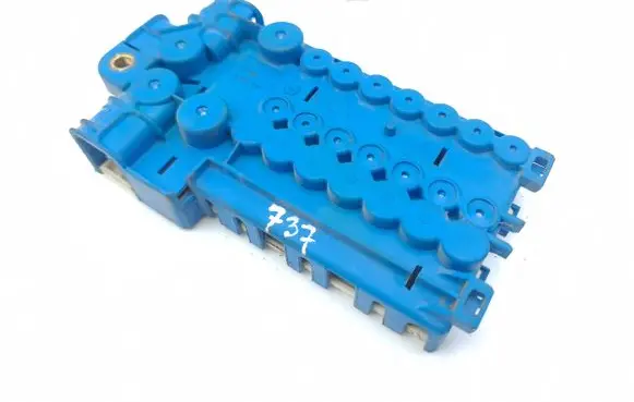 BMW X5 E53 Battery relay fuse 6924976