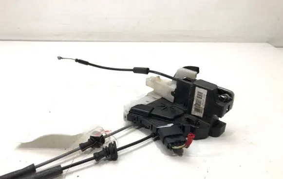 Hyundai Elantra Front door lock 813103X030