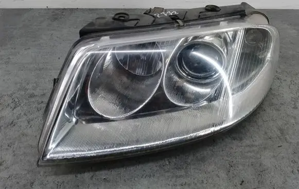 Volkswagen PASSAT B5.5 Headlight/headlamp