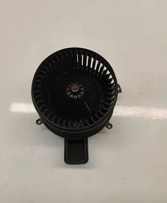 Jeep Grand Cherokee Heater fan/blower 68224166AA 68224166AB 32342A