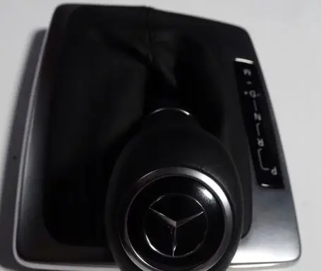 Mercedes-Benz E W212 Gear shifter/selector A2042674088w204