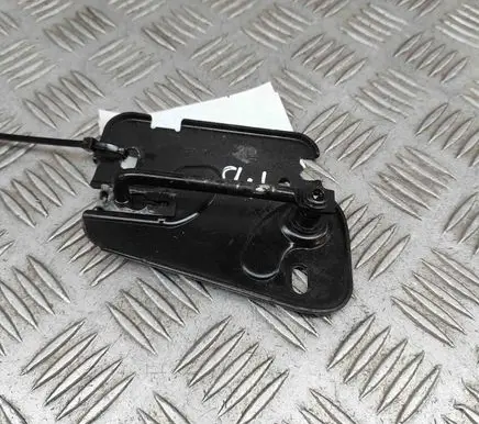 Audi A3 S3 8V Engine bonnet/hood lock/latch loop/hook 8V0823186B