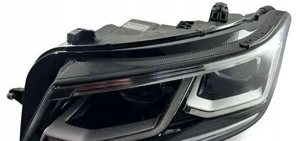 Volkswagen Tiguan Headlight/headlamp 5NB941081C