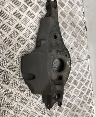 Toyota Avensis T270 Rear upper control arm/wishbone