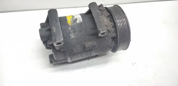 Renault Scenic II - Grand scenic II Air conditioning (A/C) compressor (pump) 01140018
