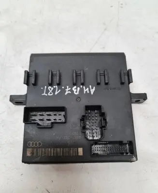 Audi A4 S4 B7 8E 8H Comfort/convenience module 8E0907279L