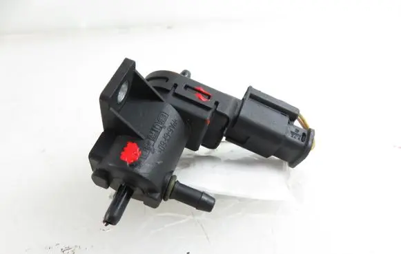 Citroen DS5 Valve vacuum 966555858C