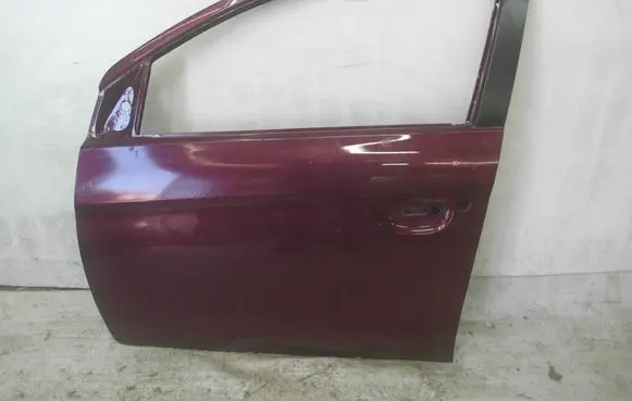 Mitsubishi Space Star Front door 