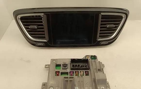Chrysler Pacifica Screen/display/small screen P68316174AB 68401447AB 6EC071X9AA