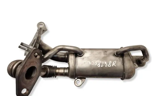 Renault Scenic III - Grand scenic III EGR valve cooler 147358238R