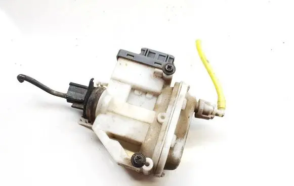 Volkswagen PASSAT B4 Central locking motor 3a0862153b
