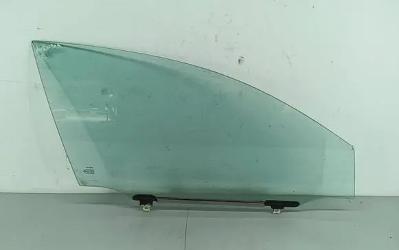 Toyota Avensis T250 Front door window glass four-door 43R00050 DOT24AS2M62