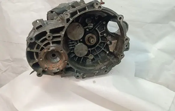 Volkswagen PASSAT CC Manual 5 speed gearbox KZS
