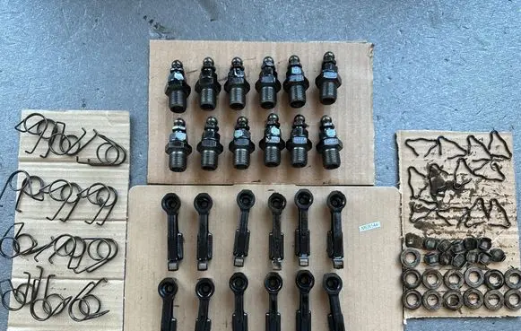 Nissan Patrol 160 Camshaft 13218Y7000 1325621003 1320623000
