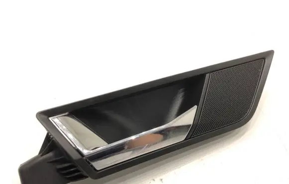 Skoda Fabia Mk3 (NJ) Rear door interior handle