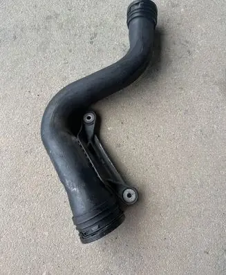 Intercooler hose/pipe
