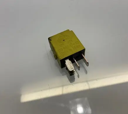 Mercedes-Benz CLS C219 Other relay 4RD00781402