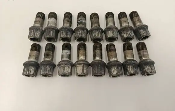 Nuts/bolts