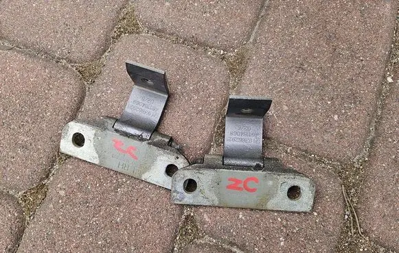 Opel Zafira C Tailgate/trunk/boot hinge 93862921 93862616