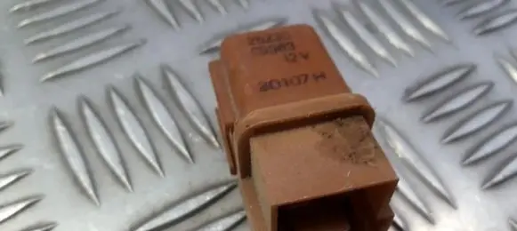 Nissan Terrano Other relay 25230C9963