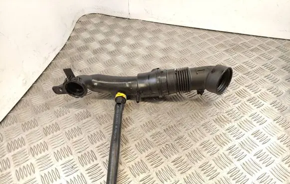 Citroen C4 III e-C4 Air intake duct part 9824569380 81067R