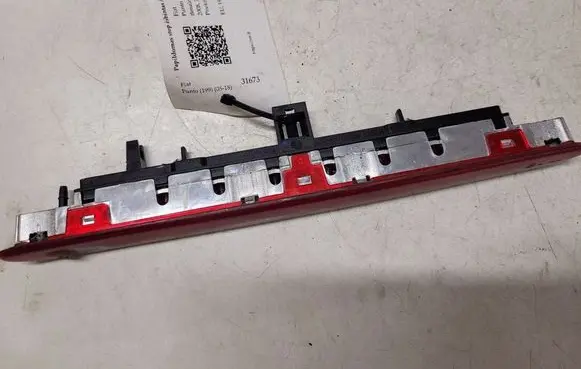 Fiat Punto (199) Third/center stoplight 212200040