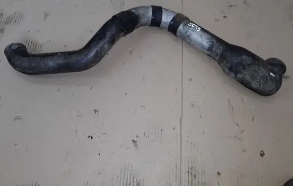 Hyundai Trajet Intercooler hose/pipe NOCODE