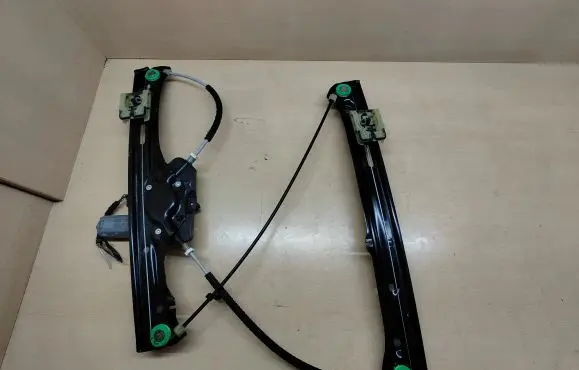 BMW X4 F26 Front door window regulator with motor 7344670 7322748