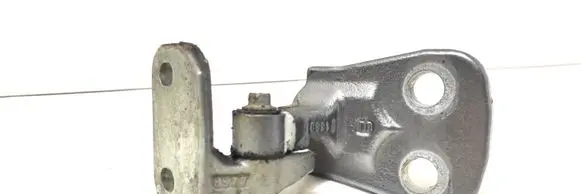 Land Rover Discovery 3 - LR3 Rear door upper hinge
