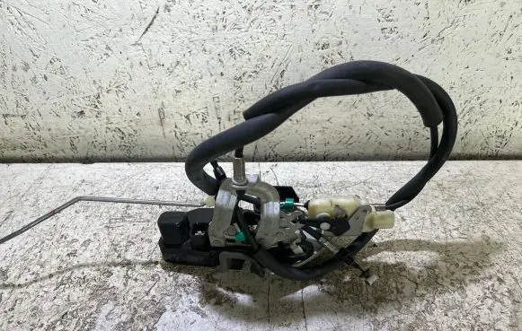 Dodge Challenger Front door lock