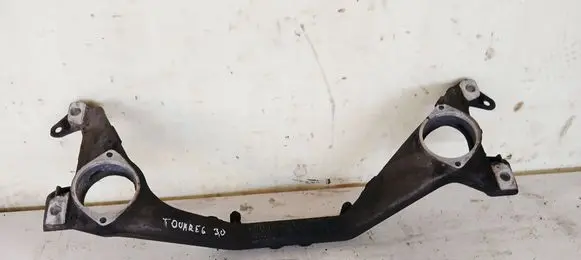 Volkswagen Touareg I Front subframe 7L6199207B
