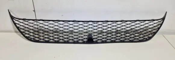 Mitsubishi Outlander Front bumper lower grill 6402A037