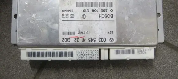 Mercedes-Benz E W211 ESP (stability system) control unit 0335454132 0265109516
