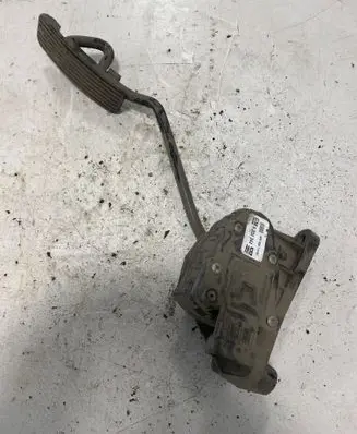 Opel Zafira B Accelerator throttle pedal 6PV00811500 9202343