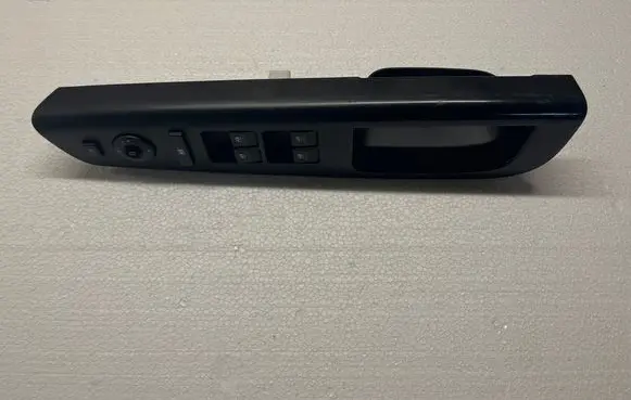 KIA Ceed Electric window control switch 823511H020 1404903