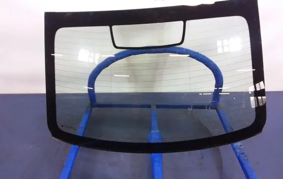 Opel Astra J Rear windscreen/windshield window 
