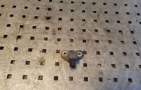 Nissan Qashqai Airbag deployment crash/impact sensor